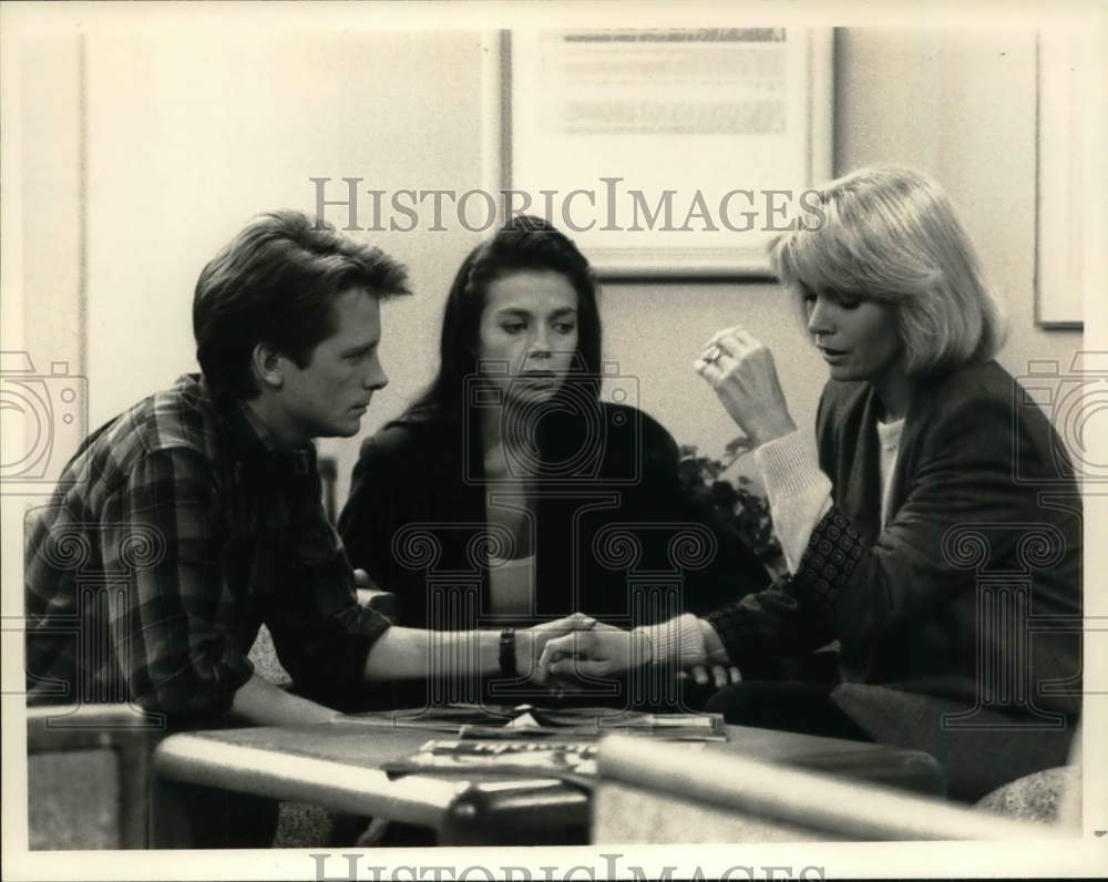 1988 Press Photo Scene from &quot;Family Ties&quot; NBC Television Series - Historic Images