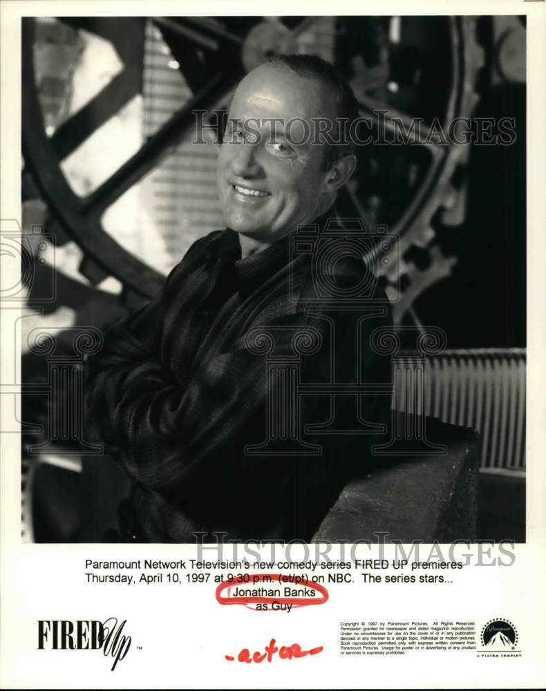 1997 Press Photo Actor Jonathan Banks Stars in "Fired Up" - Historic Images