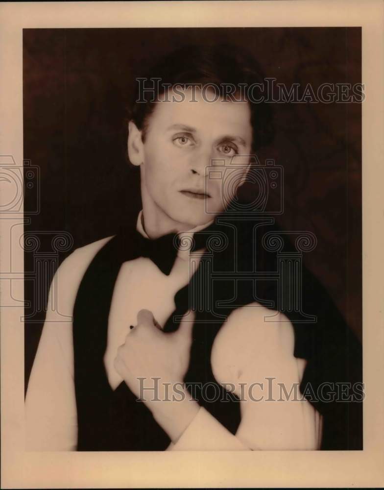 1987 Press Photo Ballet dancer Mikhail Baryshnikov. - Historic Images