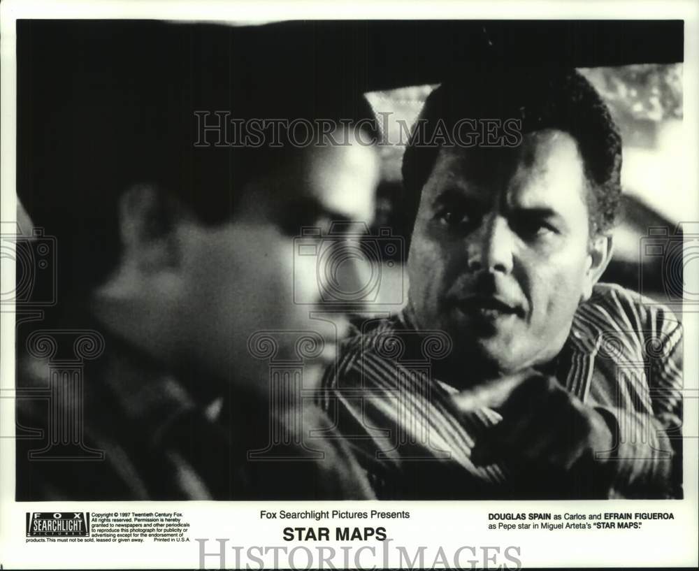 1997 Press Photo Douglas Spain &amp; Efrain Figueroa star in &quot;Star Maps&quot;. - Historic Images