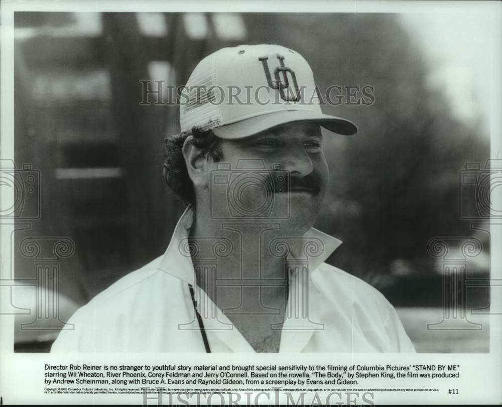 1985 Press Photo Director Rob Reiner on the set of "Stand By Me" - Historic Images