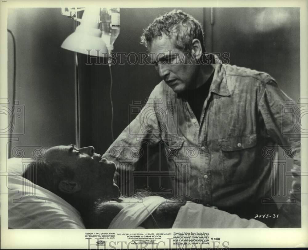 1971 Press Photo Paul Newman &amp; Henry Fonda in scene &quot;Sometimes A Great Notion&quot;. - Historic Images