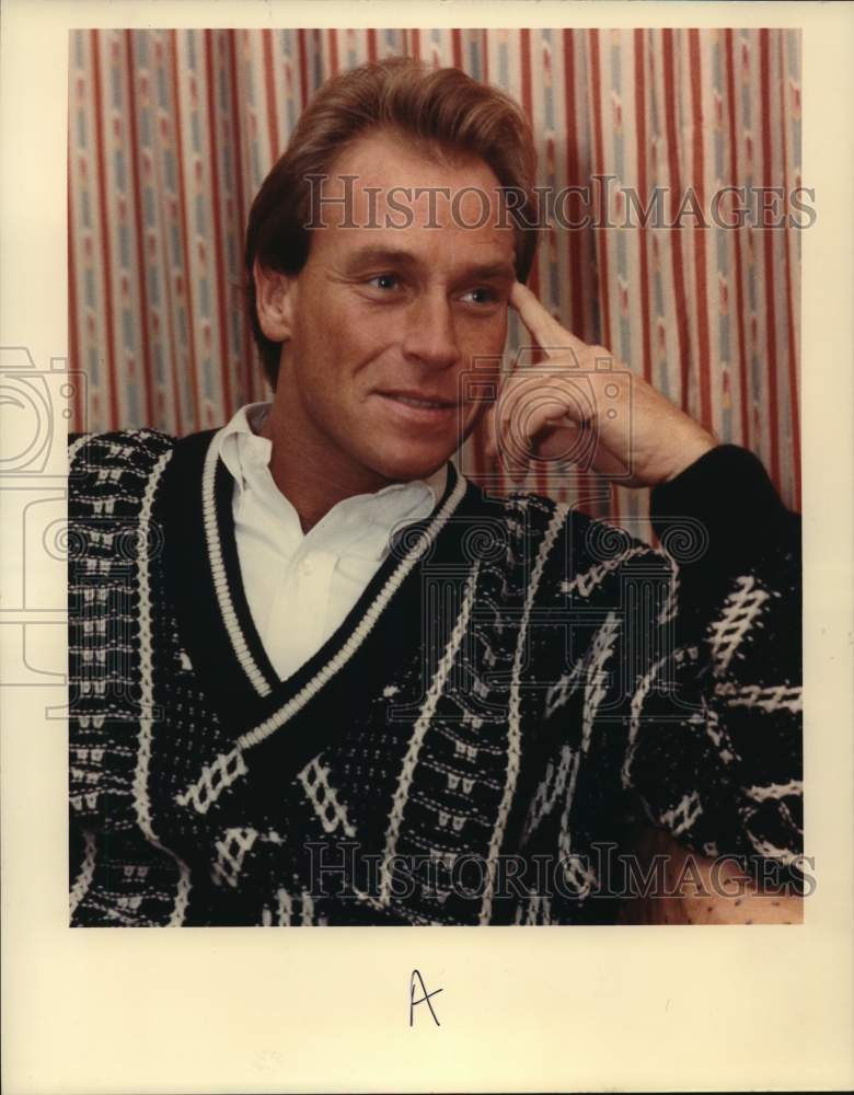 1988 Press Photo Actor Corbin Bernsen - Historic Images