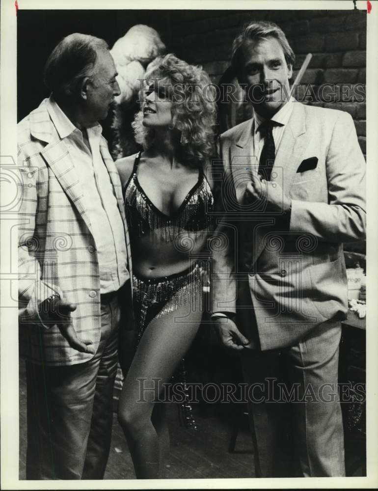 1986 Press Photo Corbin Bernsen, Bill Macy and Judy Landers Star in "L.A. Law" - Historic Images