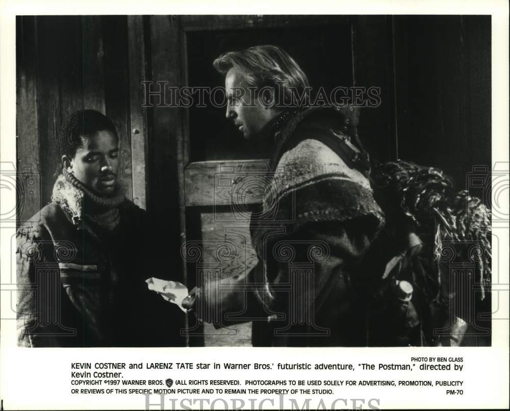 1997 Press Photo Kevin Costner and Larenz Tate star in &quot;The Postman&quot; - Historic Images