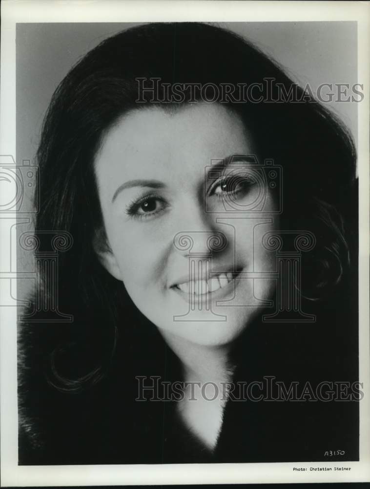 1976 Press Photo Soprano singer Clarice Carson - Historic Images