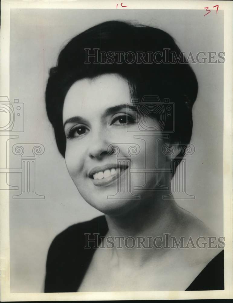 1967 Press Photo Soprano singer Clarice Carson - Historic Images