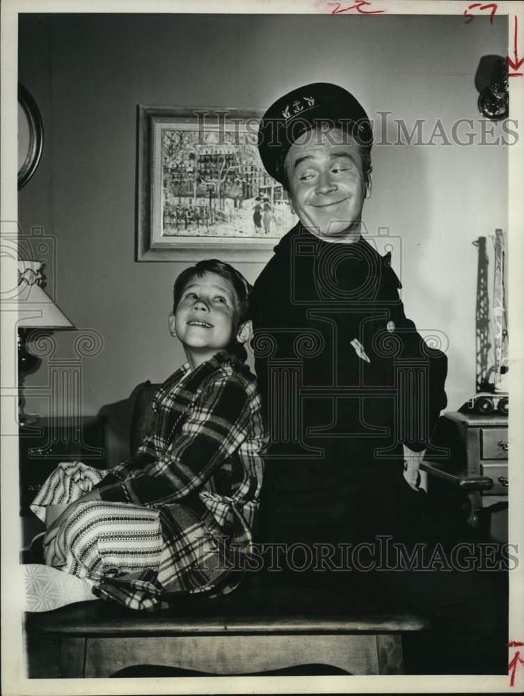 1962 Press Photo Red Buttons & Ron Howard in "Tippy-Top" on "G.E. Theatre" - Historic Images