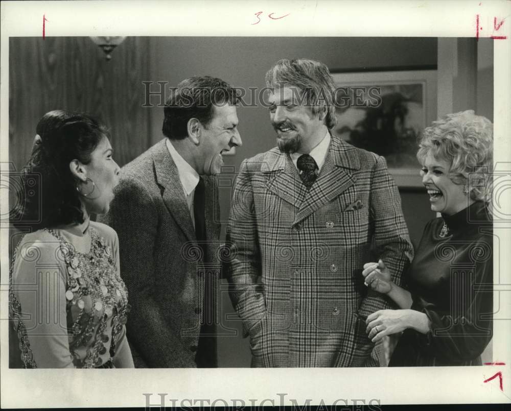 1971 Press Photo Scene from "Love, American Style" ABC - Historic Images