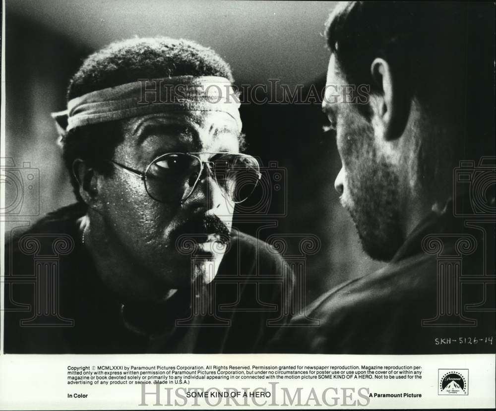 1981 Press Photo Richard Pryor and Ray Sharkey in "Some Kind of Hero" - Historic Images