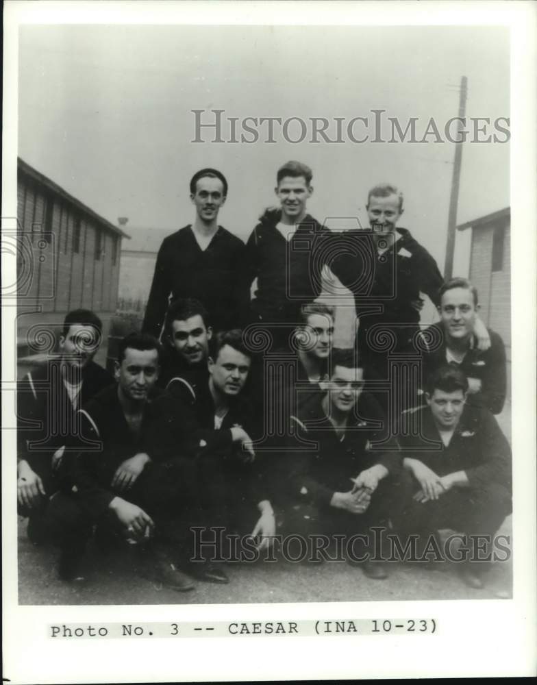 1983 Press Photo Comedian Sid Caesar at Coast Guard&#39;s Brooklyn Barracks - Historic Images