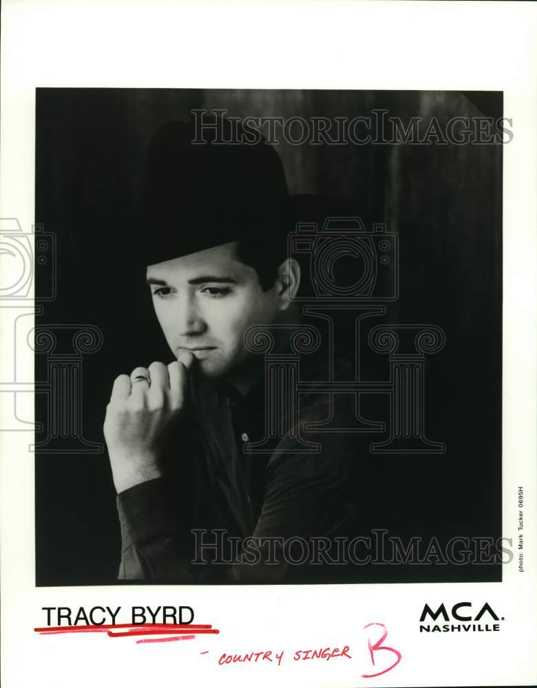 1995 Country singer Tracy Byrd - Historic Images