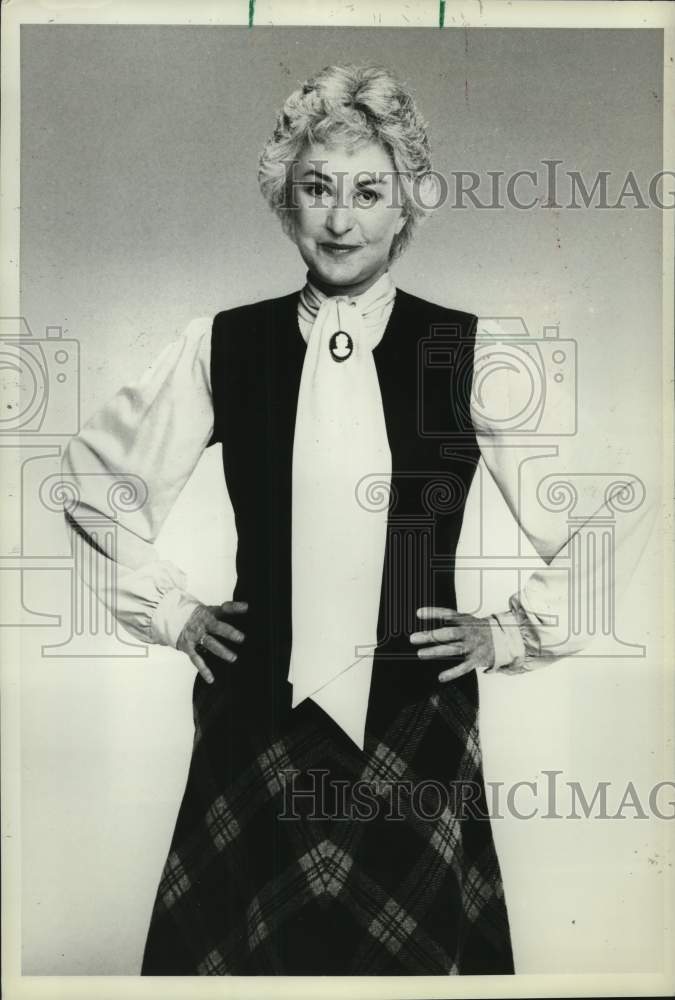 1983 Press Photo Actress Bea Arthur in &quot;Amanda&quot; Television Series - Historic Images