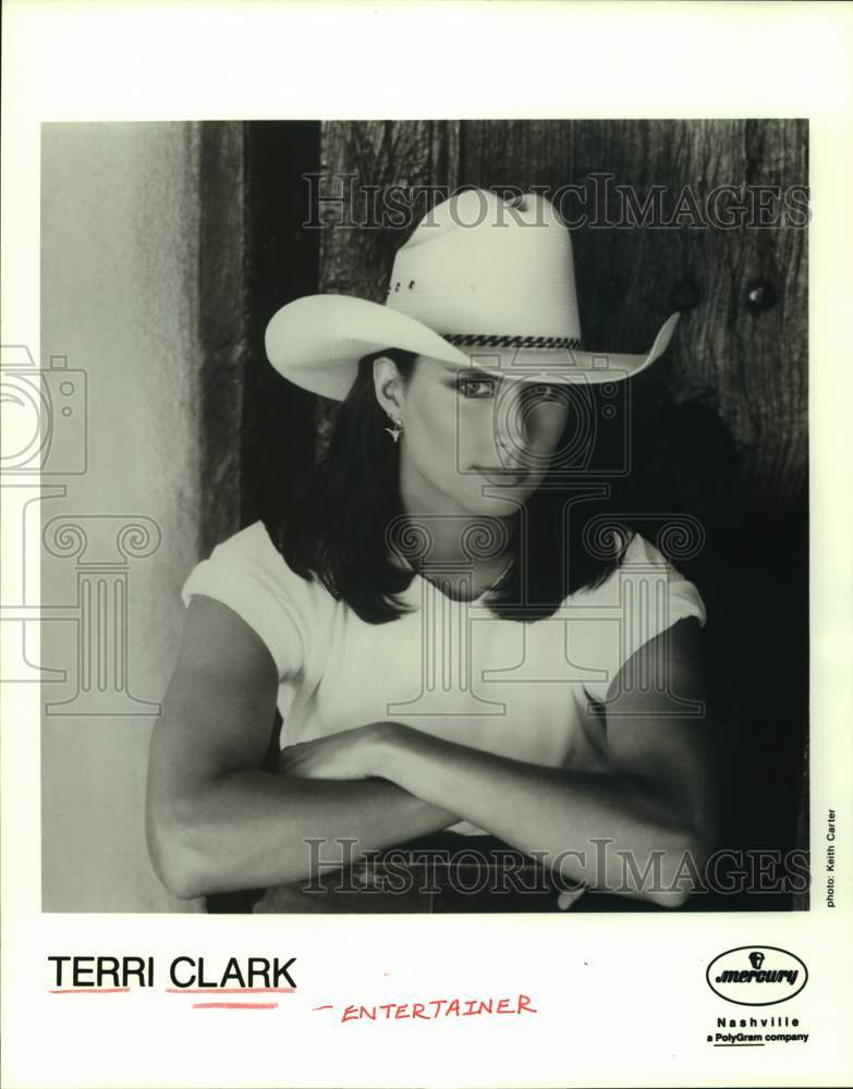 1995 Press Photo Entertainer Terri Clark - Historic Images