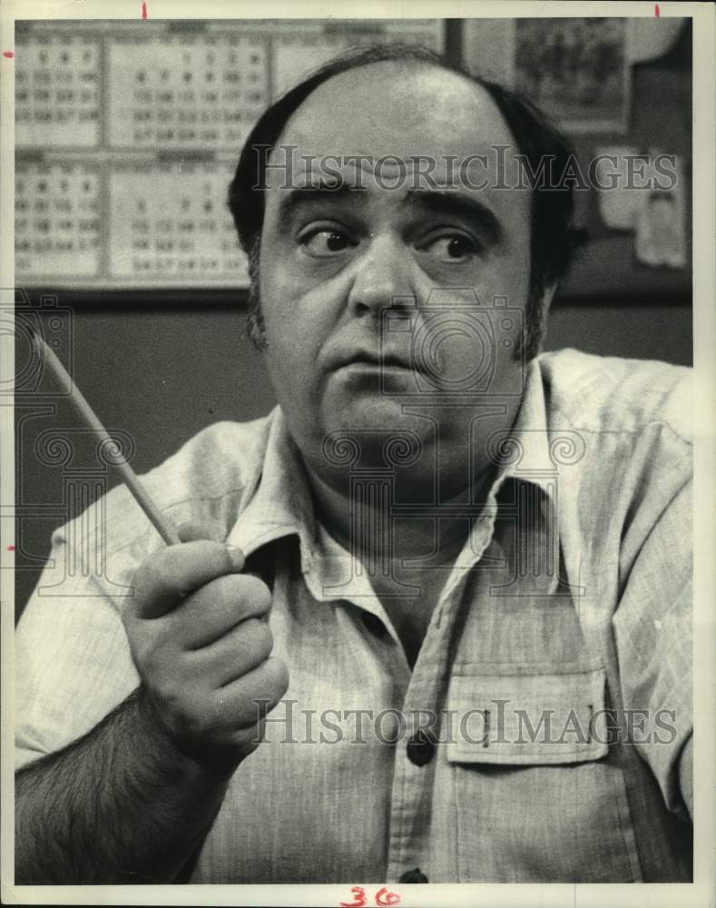 1973 Press Photo Actor James Coco appears in "Calducci's Department" - Historic Images