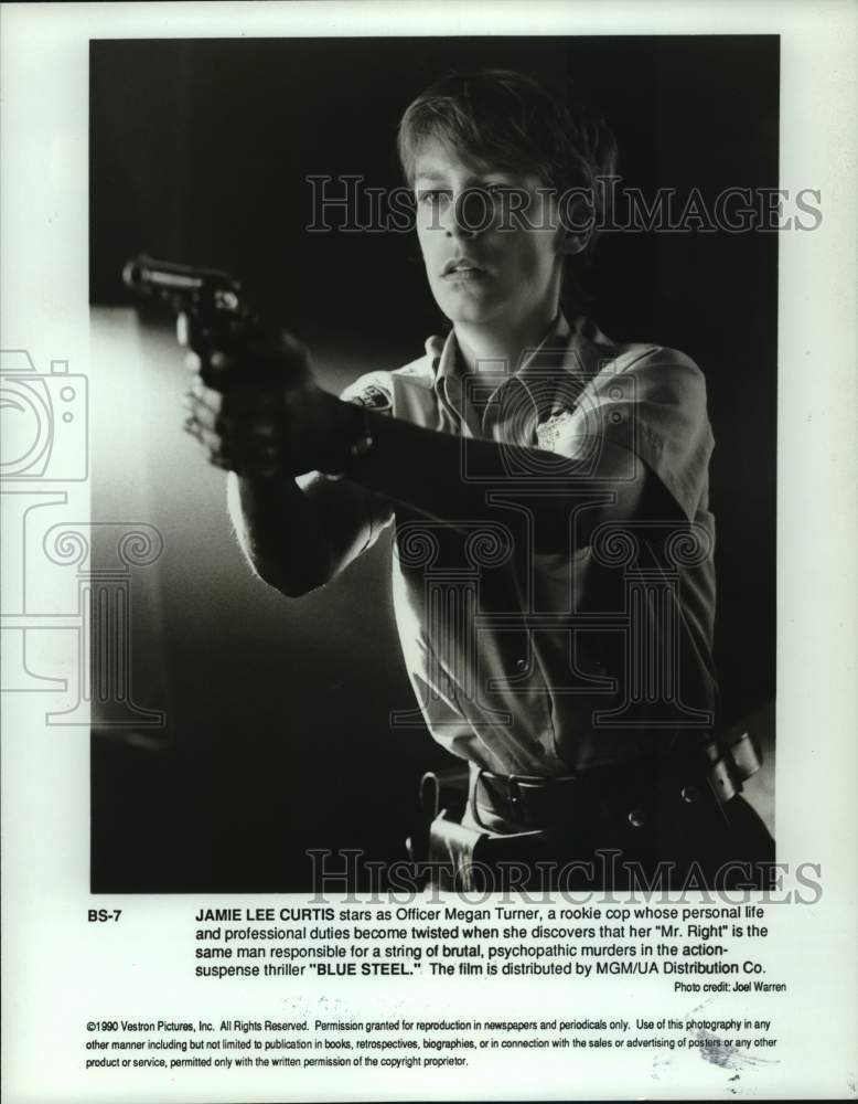 1990 Press Photo Actress Jamie Lee Curtis acts in "Blue Steel" - Historic Images