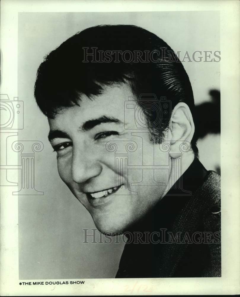 1968 Press Photo Entertainer Bobby Darin in The Mike Douglas Show - Historic Images