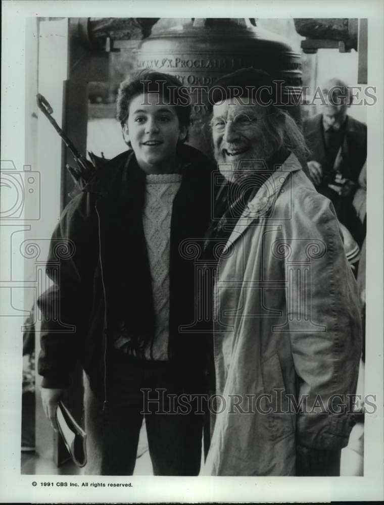 1991 Press Photo Fred Savage, Hume Cronyn on &quot;Christmas on Division Street&quot; - Historic Images