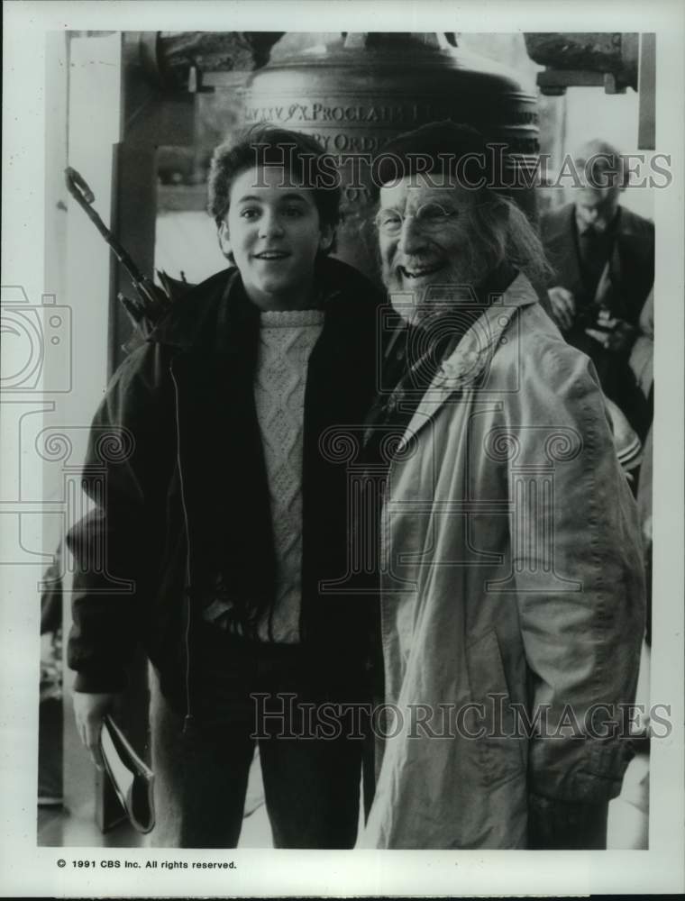 1991 Press Photo Fred Savage, Hume Cronyn on "Christmas on Division Street" - Historic Images