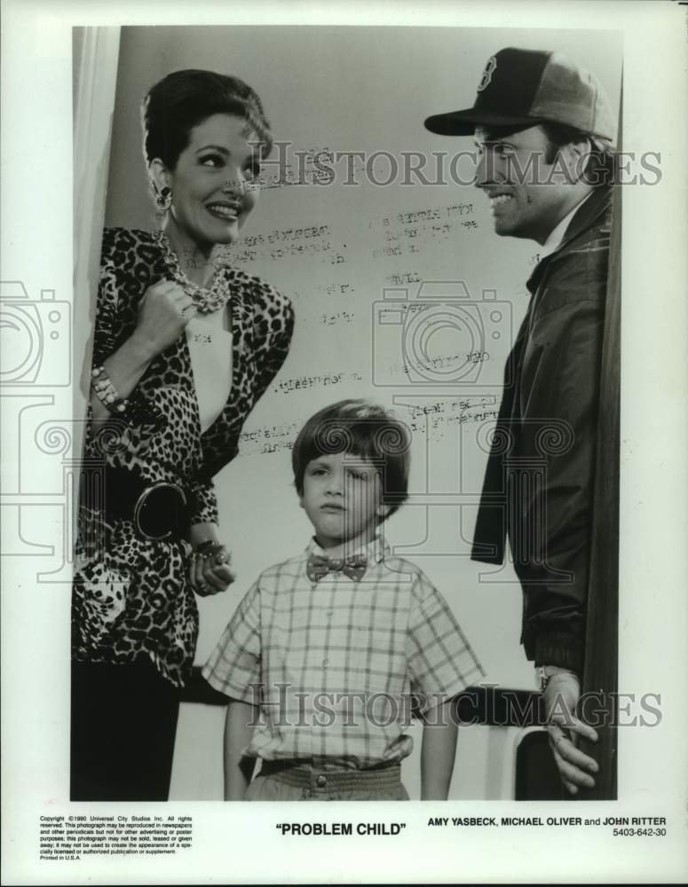 1990 Press Photo Amy Yasbeck, Michel Oliver and John Ritter in "Problem Child" - Historic Images