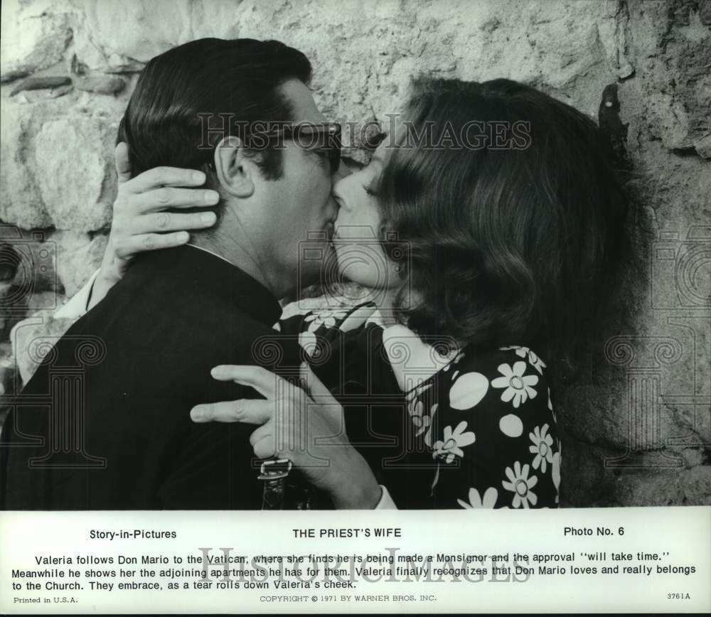 1971 Press Photo &quot;The Priest&#39;s Wife&quot; Movie Scene - Historic Images