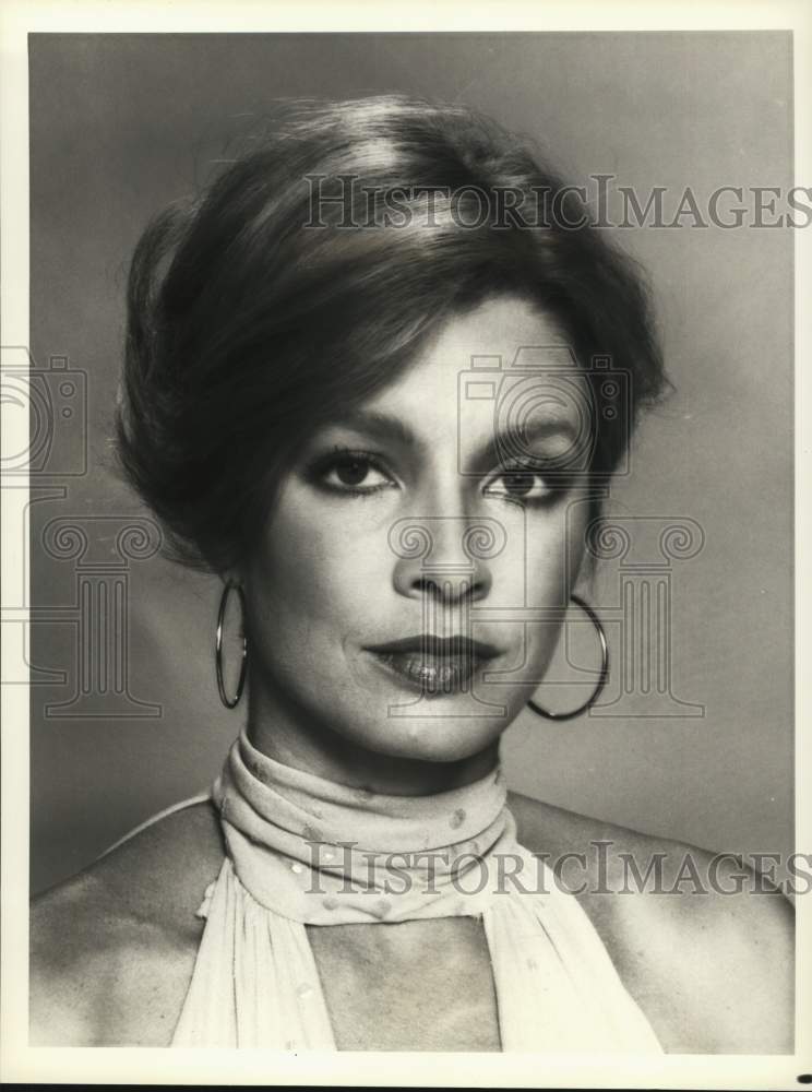 Press Photo Anne Archer co-stars in "The Pirate" mini-series - Historic Images
