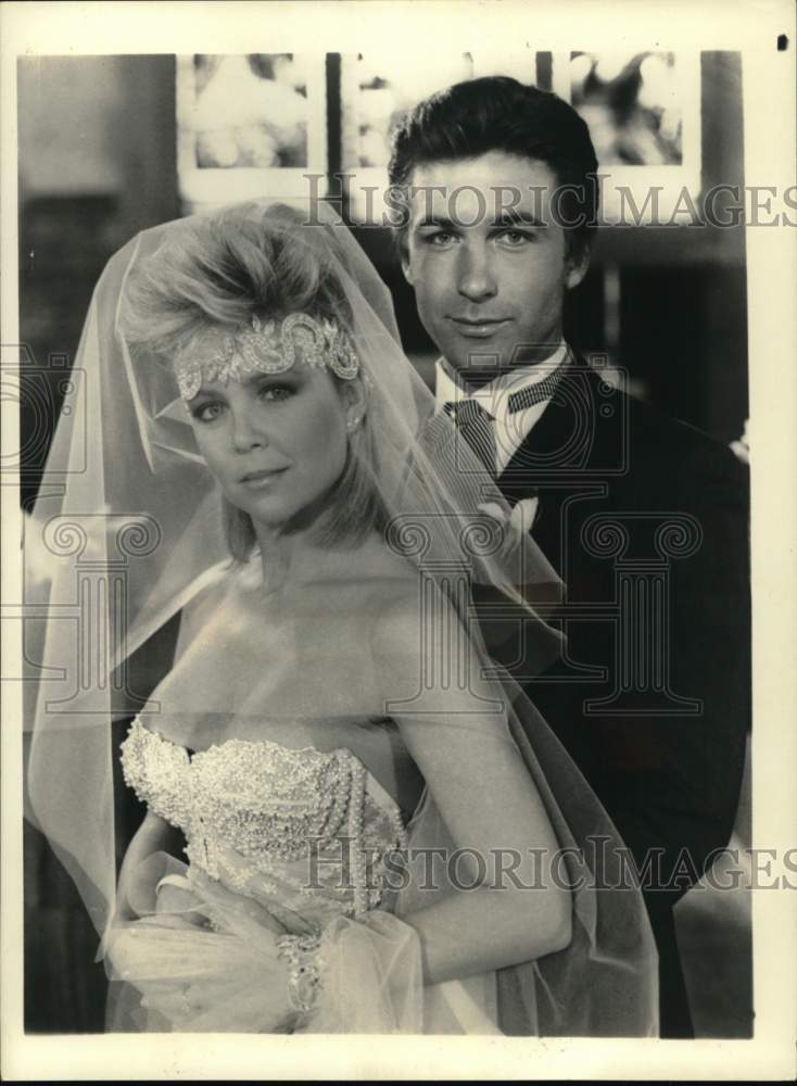 1985 Press Photo Actress Lisa Hartman and Alec Baldwin in "Knots Landing" - Historic Images