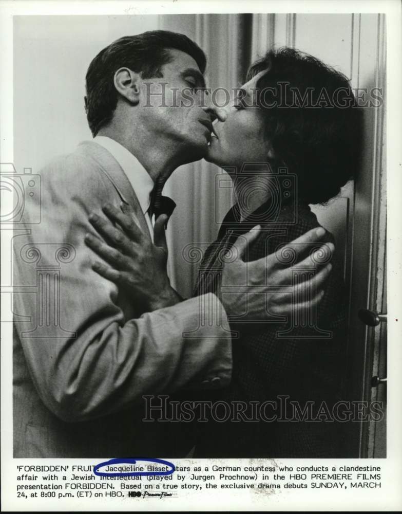 1985 Press Photo Jacqueline Bisset and Jurgen Prochnow in "Forbidden" - Historic Images