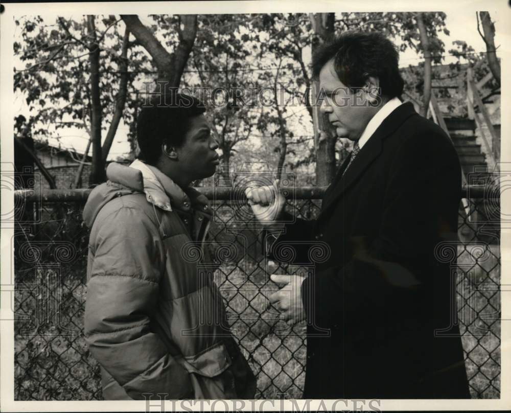 1979 Press Photo Actor LeVar Burton, Paul Sorvino on "Dummy" - Historic Images