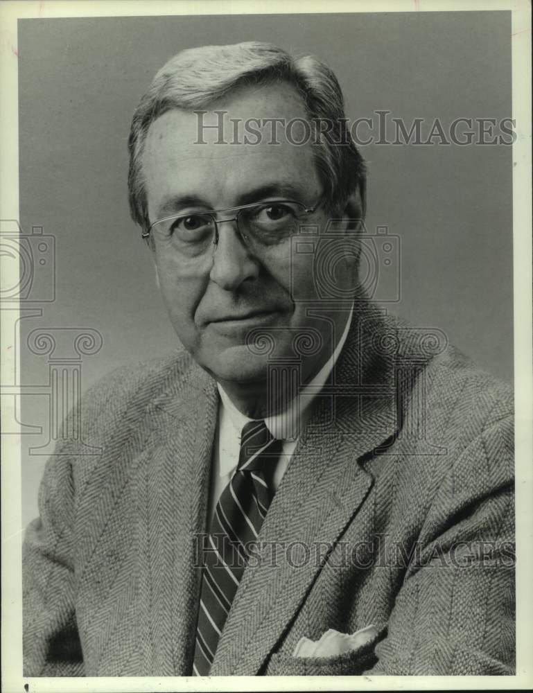 1987 Press Photo John Chancellor, Commentator, NBC Nightly News with Tom Brokaw - Historic Images