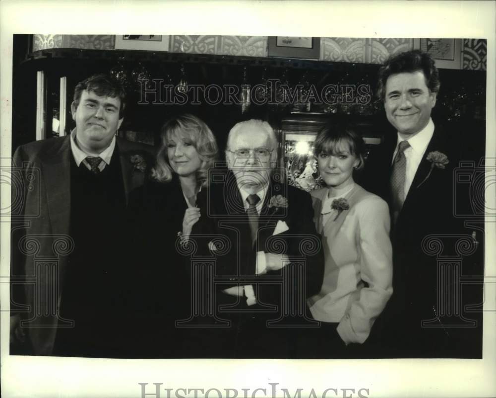 1988 Press Photo "Jackie Gleason: The Great One" Television Special Hosts - Historic Images