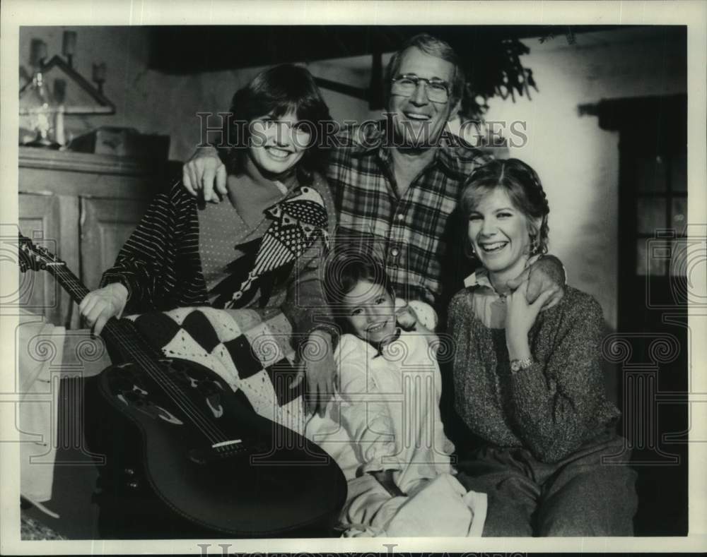 1981 Press Photo Guests and host for &quot;Perry Como&#39;s French-Canadian Christmas&quot; - Historic Images