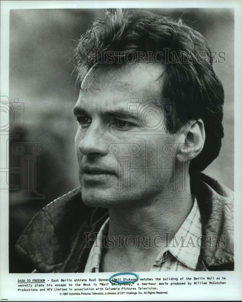 1987 Press Photo Neil Dickson acts in &quot;Wall of Tyranny&quot; movie special - Historic Images