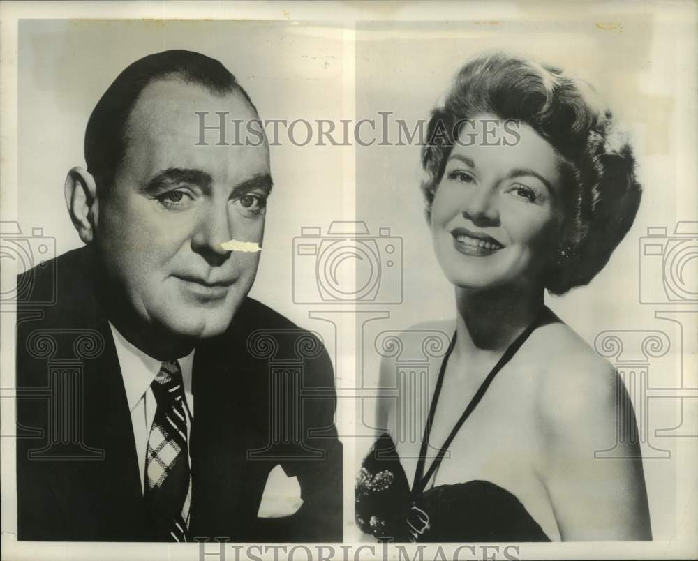 Press Photo Pat O’Brien and Claire Trevor in &quot;Climax!: The Prowler&quot; - Historic Images