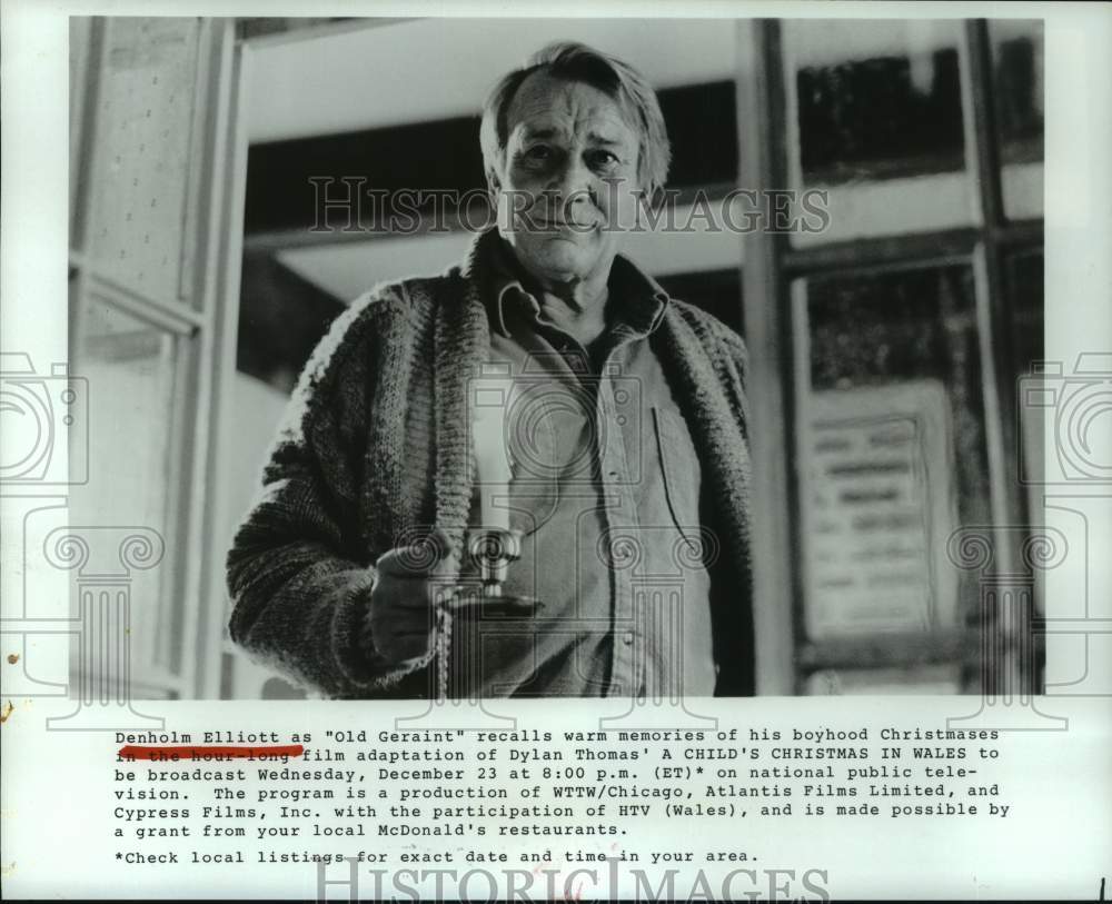 1988 Press Photo Denholm Elliott in "A Child's Christmas in Wales" - Historic Images
