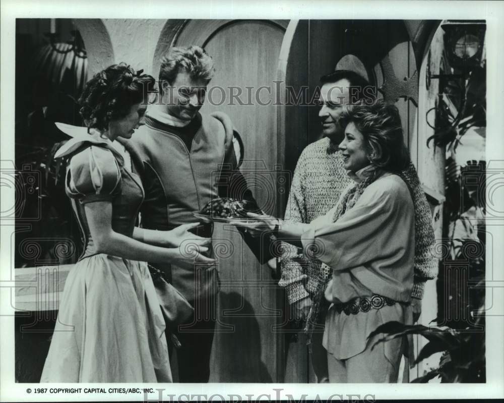 1987 Press Photo &quot;The Charmings&quot; ABC Television Series - Historic Images