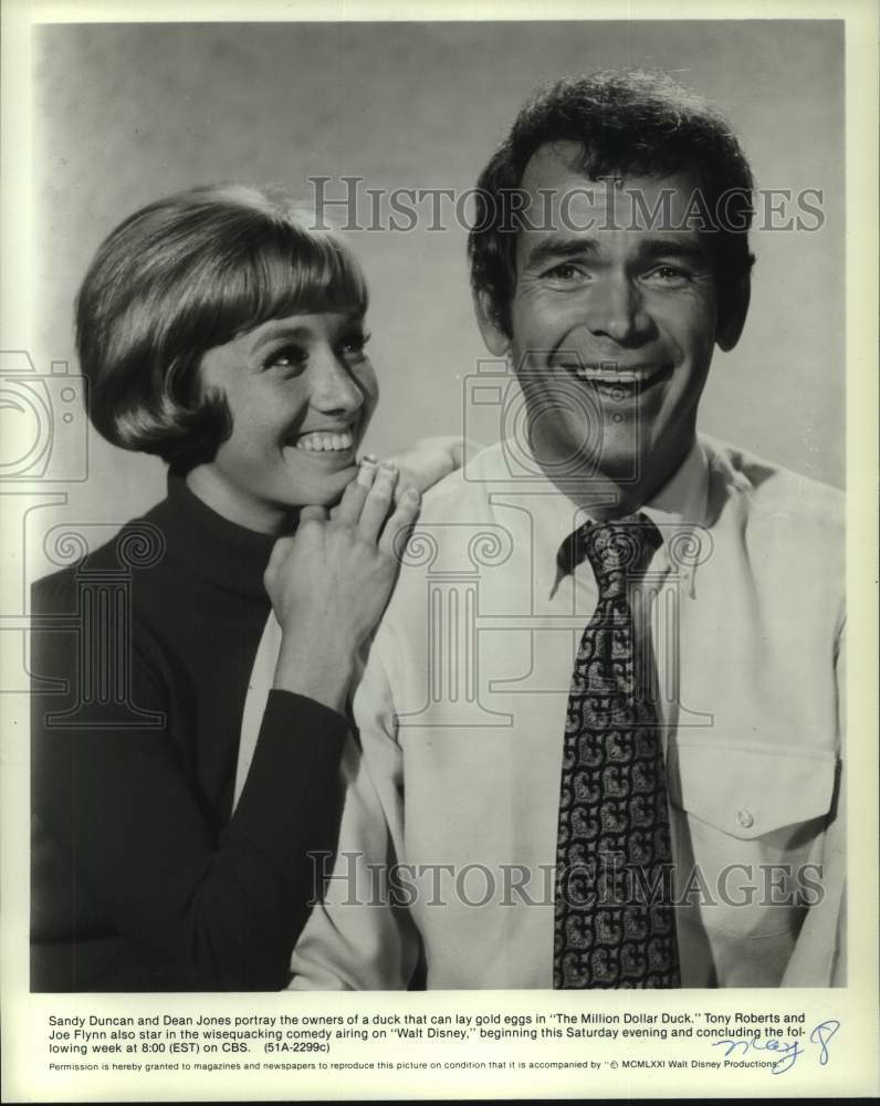 1971 Press Photo Sandy Duncan and Dean Jones in "The Million Dollar Duck" - Historic Images