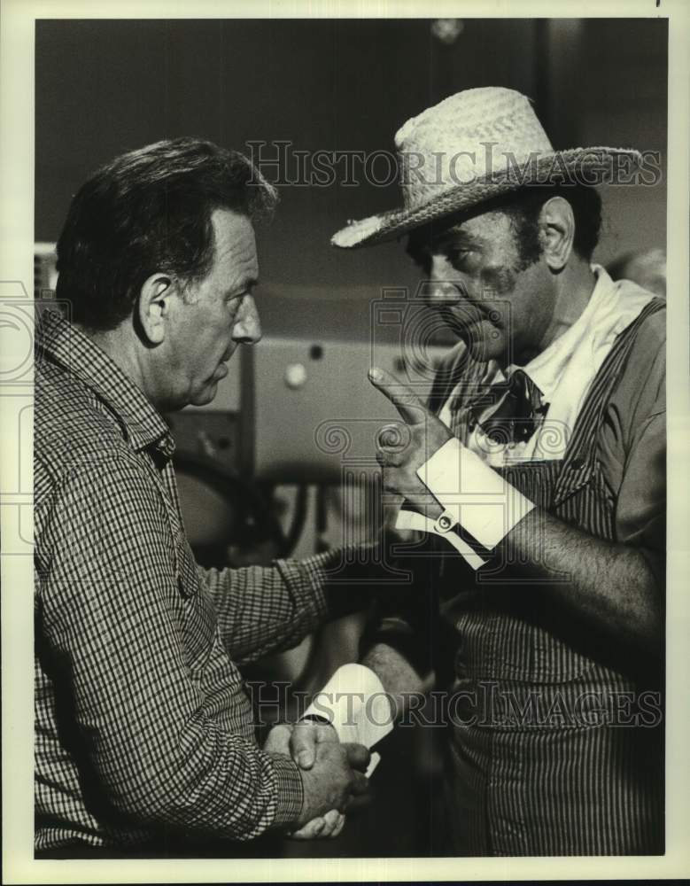 1979 Press Photo Michael Constantine and Jack Klugman in &quot;Quincy&quot; series - Historic Images