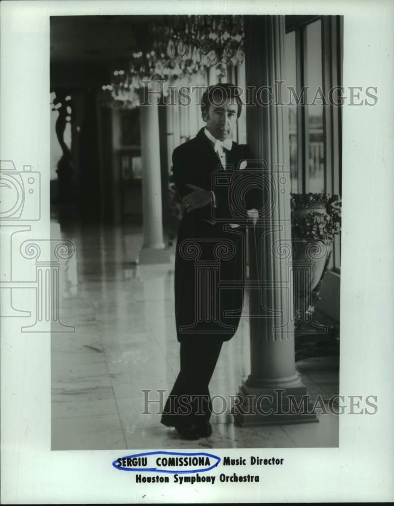 1986 Press Photo Sergiu Comissiona, music director of Houston Symphony Orchestra - Historic Images