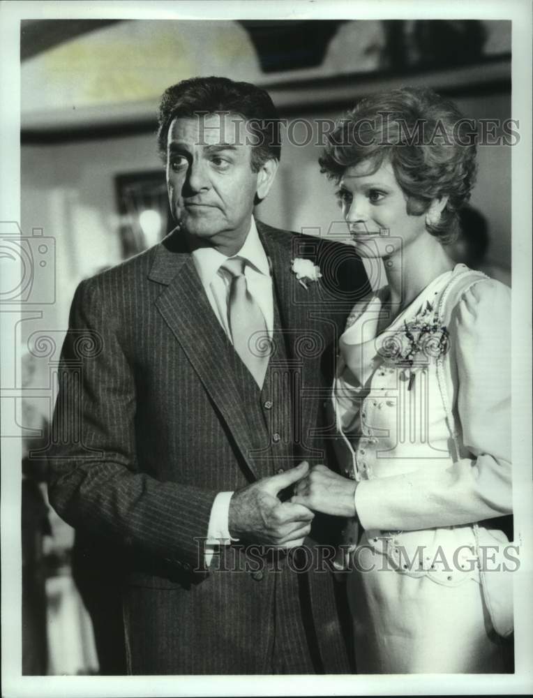 1984 Press Photo Mike Connors, Juliet Prowse on "Glitter" - Historic Images