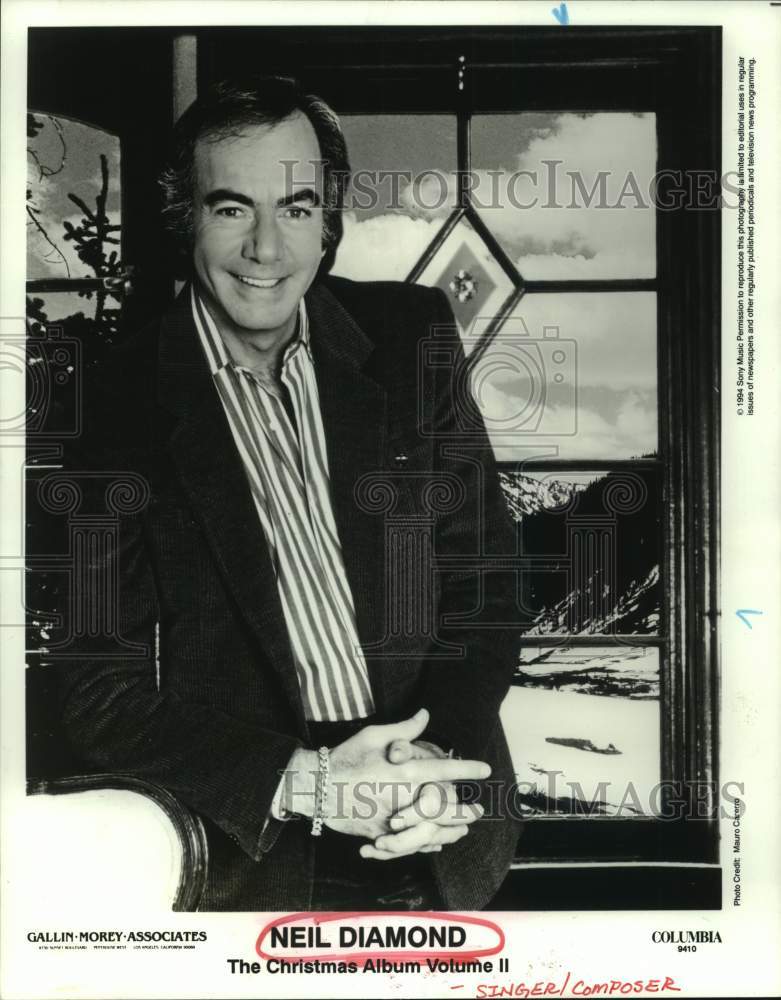 1994 Press Photo Singer/Composer Neil Diamond's "The Christmas Album Volume II" - Historic Images