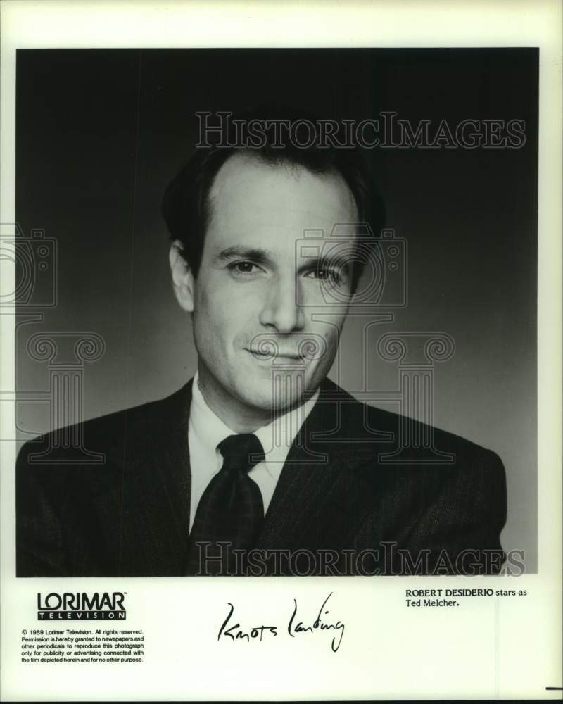 1989 Press Photo Actor Robert Desiderio stars in "Knots Landing" - Historic Images