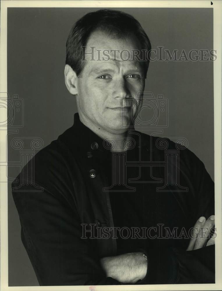 1988 Press Photo Actor Fred Dryer appears in an episode of &quot;Hunter&quot; - Historic Images