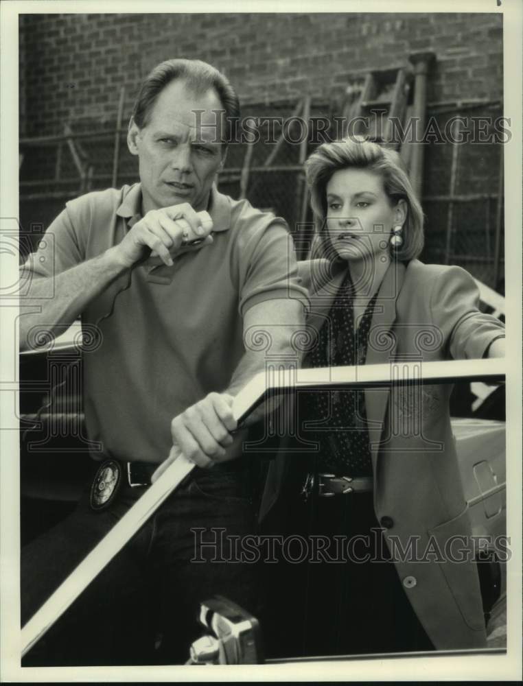 1991 Press Photo Fred Dryer, Lauren Lane Star in "Hunter" on NBC Television - Historic Images