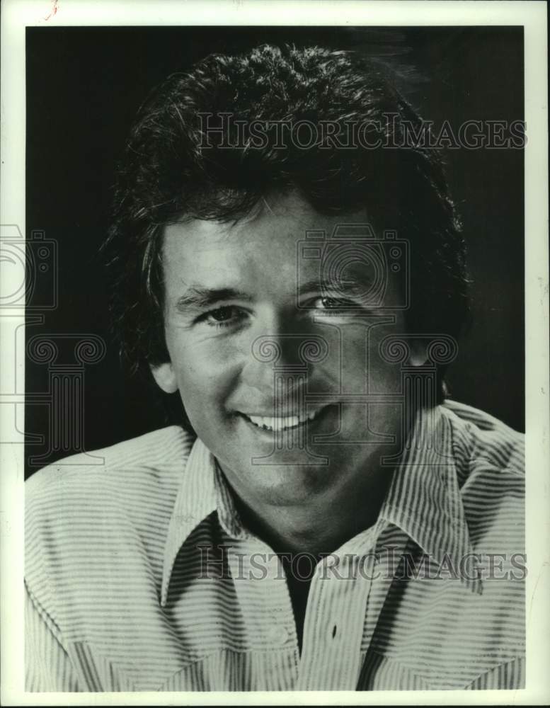 1998 Press Photo Patrick Duffy to Take Part in Green River Documentary - Historic Images