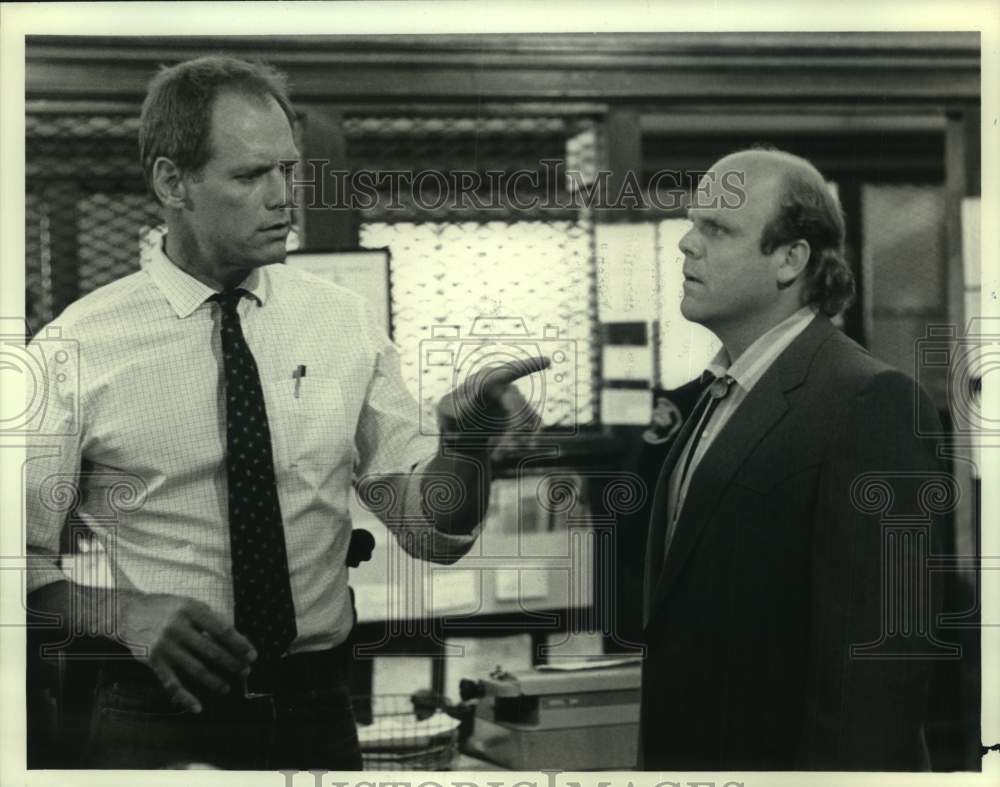 1987 Press Photo Actor Fred Dryer, Dirk Blocker on "Hunter" - Historic Images