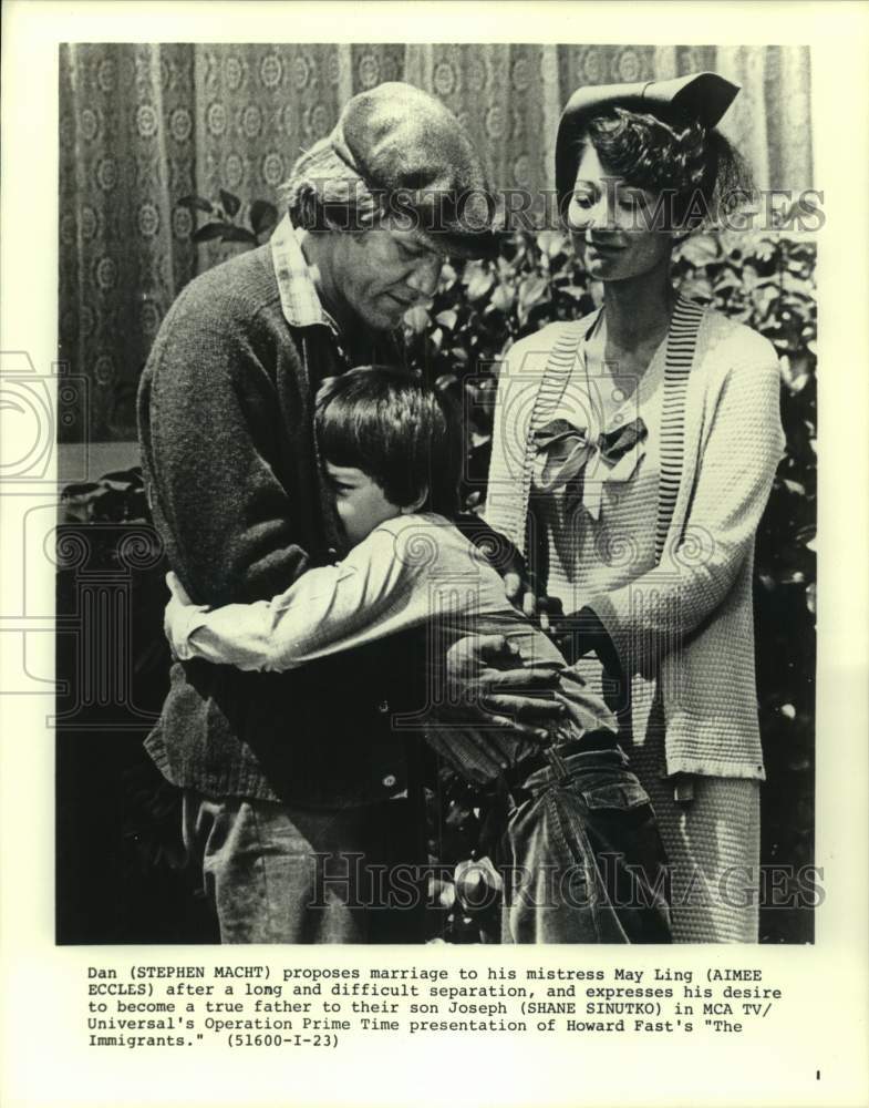 Press Photo Stephen Macht, Aimee Eccles, Shane Sinutko in "The Immigrants" - Historic Images