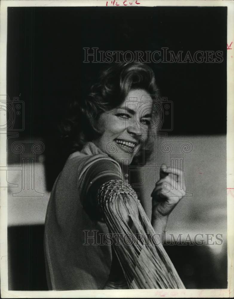 1971 Press Photo Actress Lauren Bacall appears in &quot;Applause&quot; - Historic Images