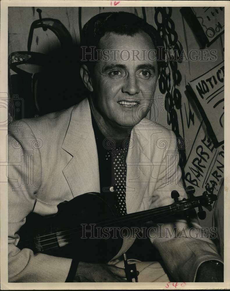 1957 Press Photo Singer Curly Fox - Historic Images