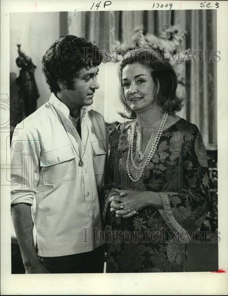 1969 Press Photo Michael Cole and Nina Cole in "The Mod Squad" - Historic Images